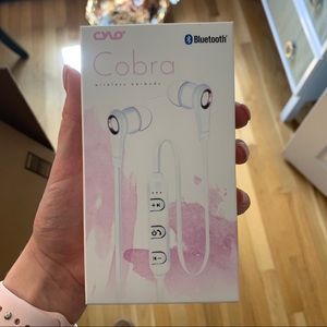 Cylo Cobra Bluetooth headphones